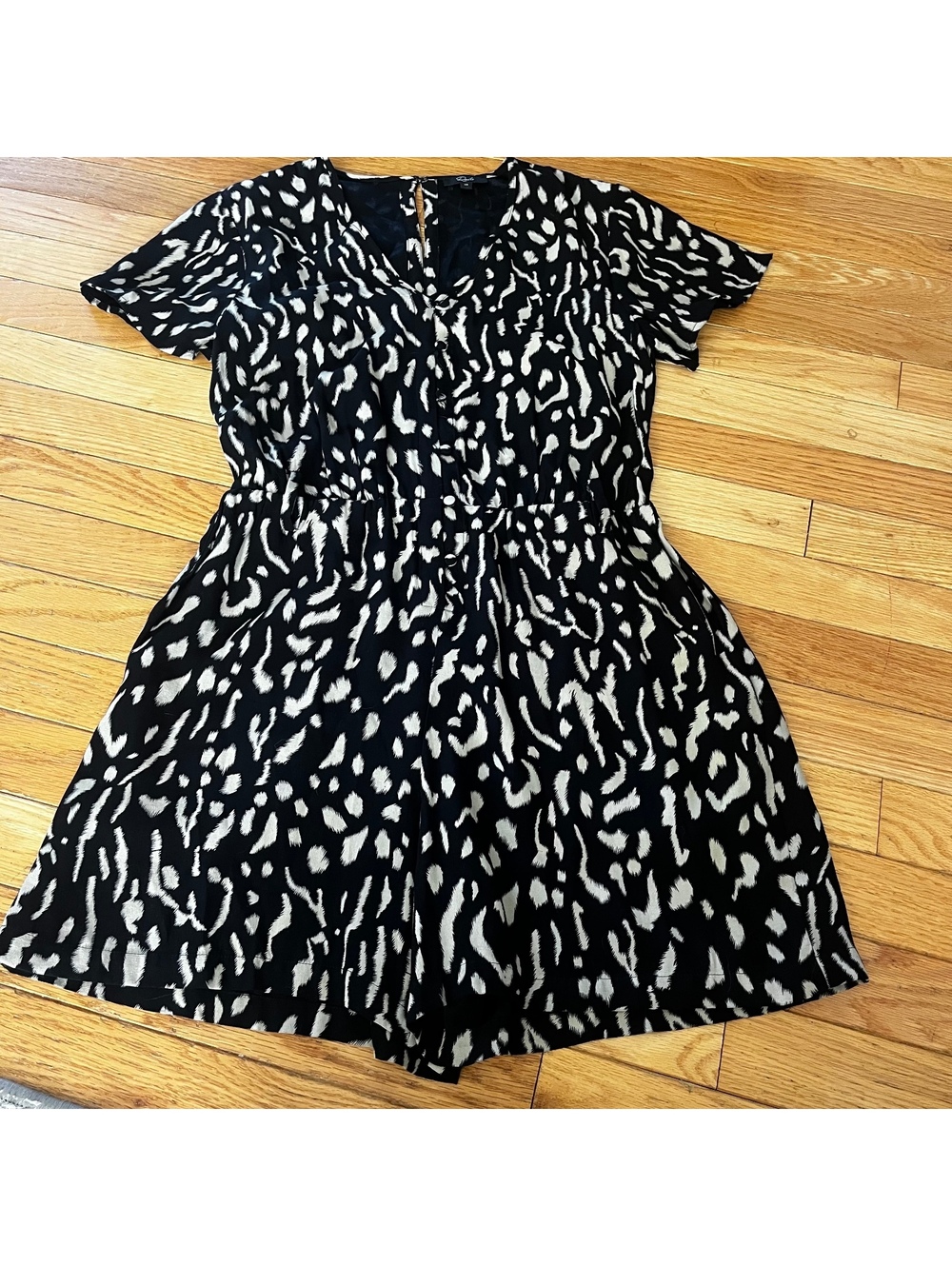 Rails Black and White Animal Print Short Sleeve Romper XS